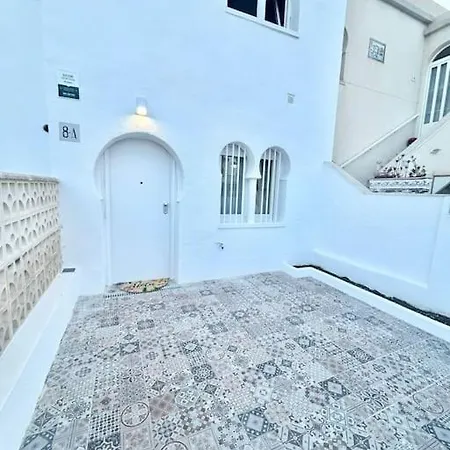 Holiday home Home, Tulipan Orihuela Costa
